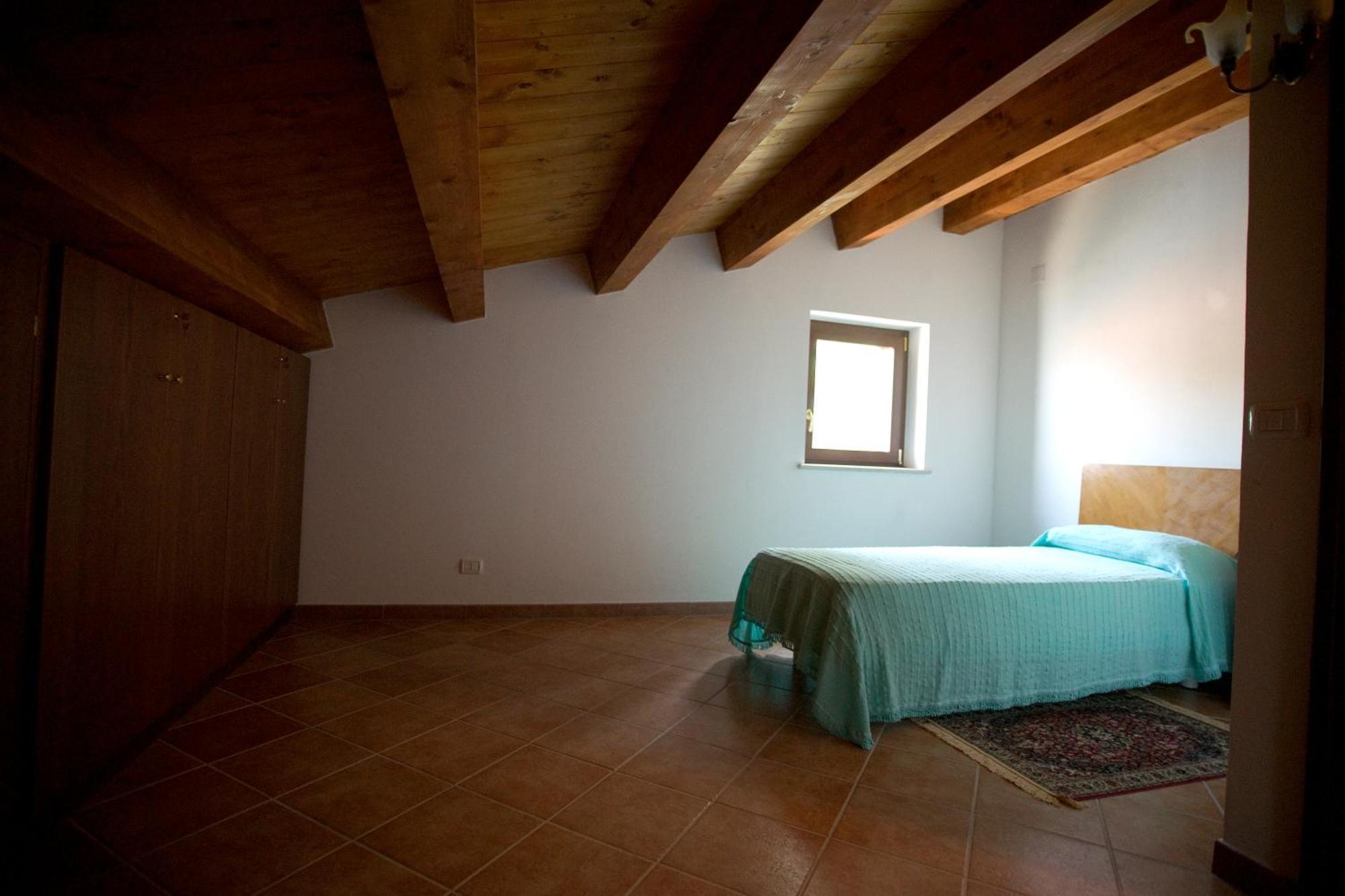 Agriturismo Miracco Atanasio Franco "Il Maniero" Santa Sofia d'Epiro Luaran gambar