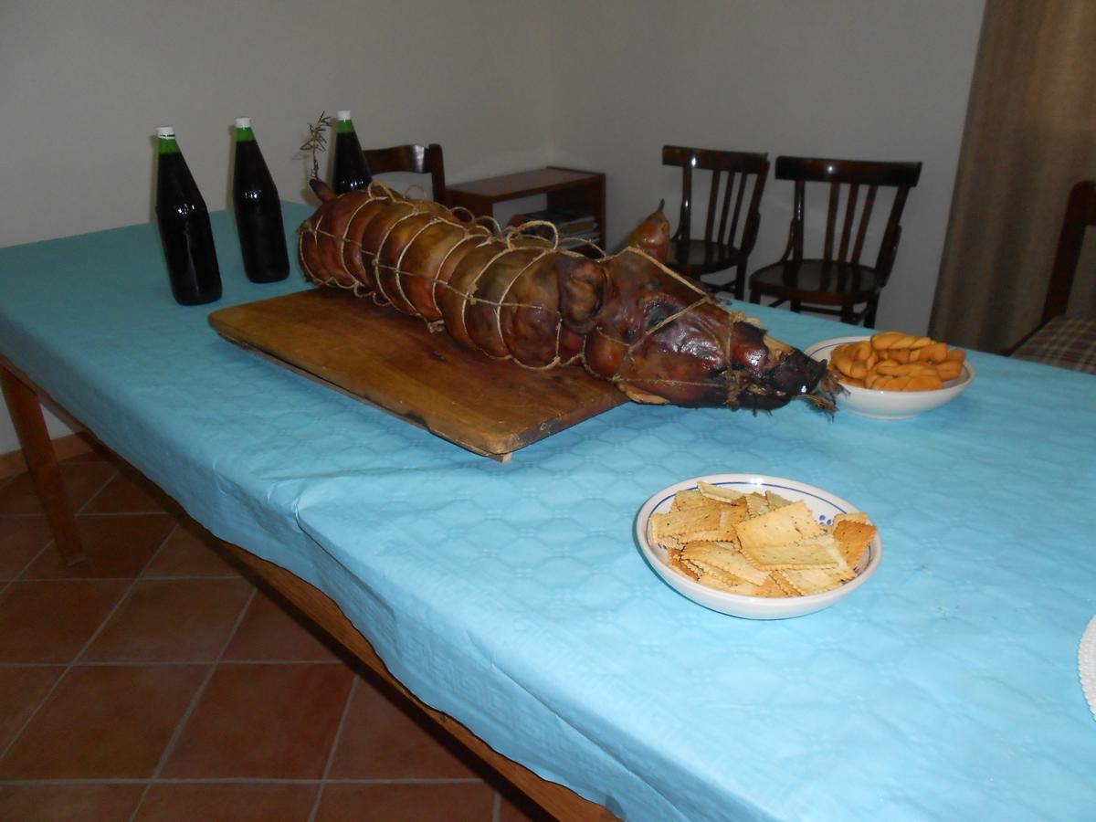 Agriturismo Miracco Atanasio Franco "Il Maniero" Santa Sofia d'Epiro Luaran gambar